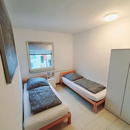 Pottmensch Oberhausen 3 Schlafzimmer Exterior foto